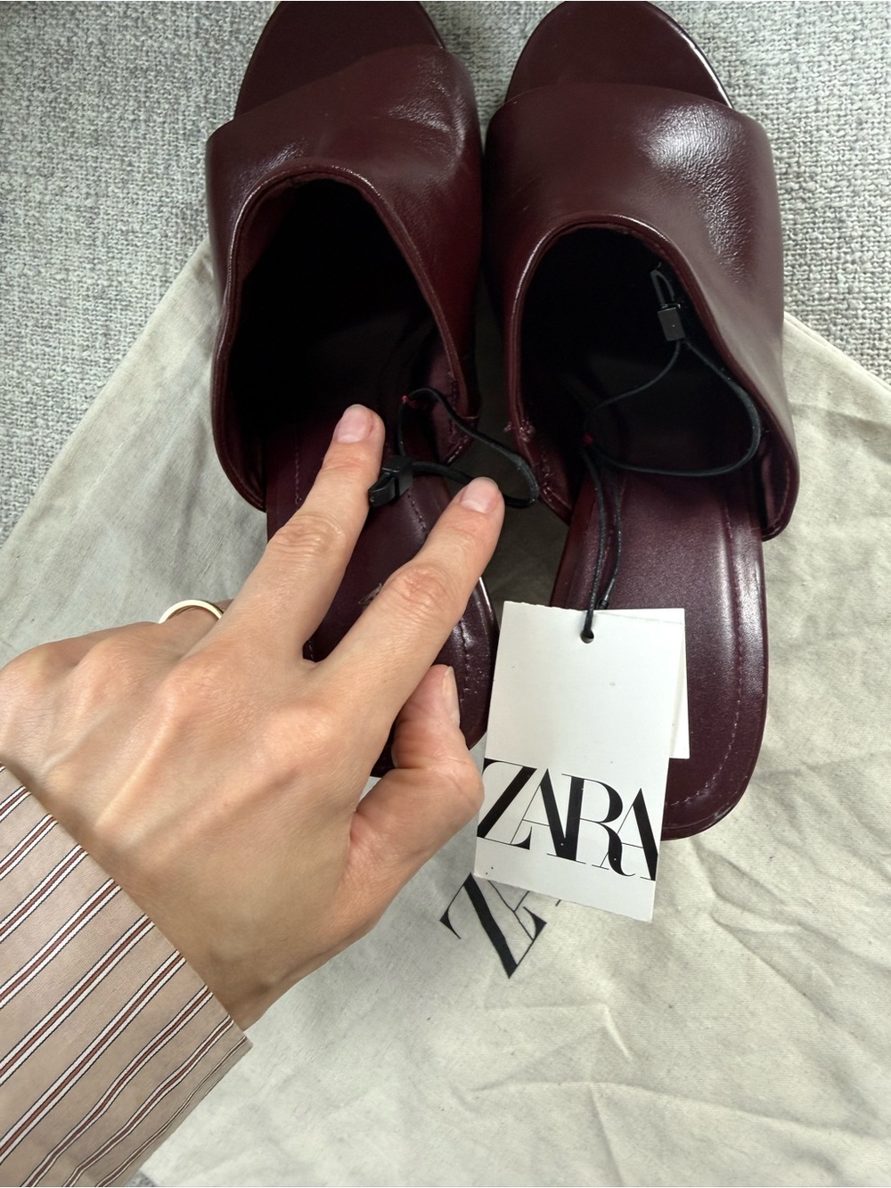 Zara Open-Toe Wedge Slides - Burgundy - Picture 10 of 13